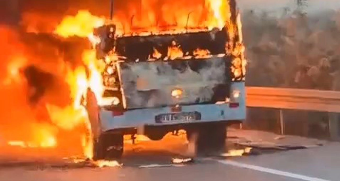 Mevsimlik işçi taşıyan servis alev alev yandı