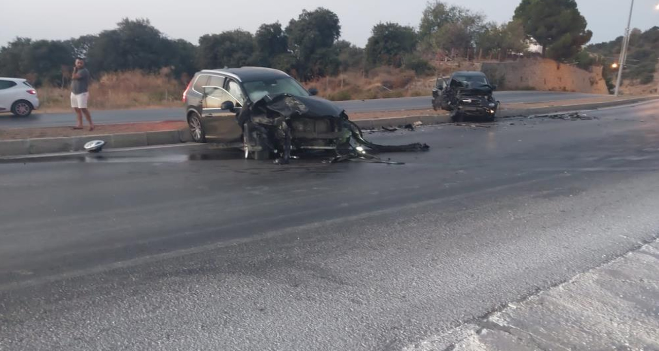 Ünlü oyuncu Olgun Şimşek trafik kazası geçirdi