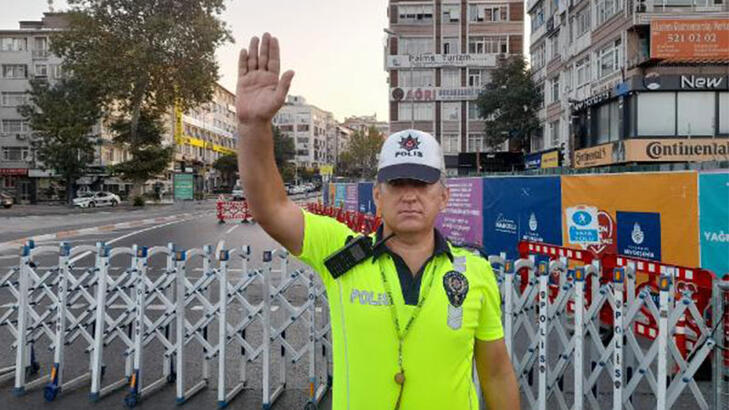 İstanbulda 30 Ağustos Zafer Bayramı nedeniyle bazı yollar trafiğe kapatıldı