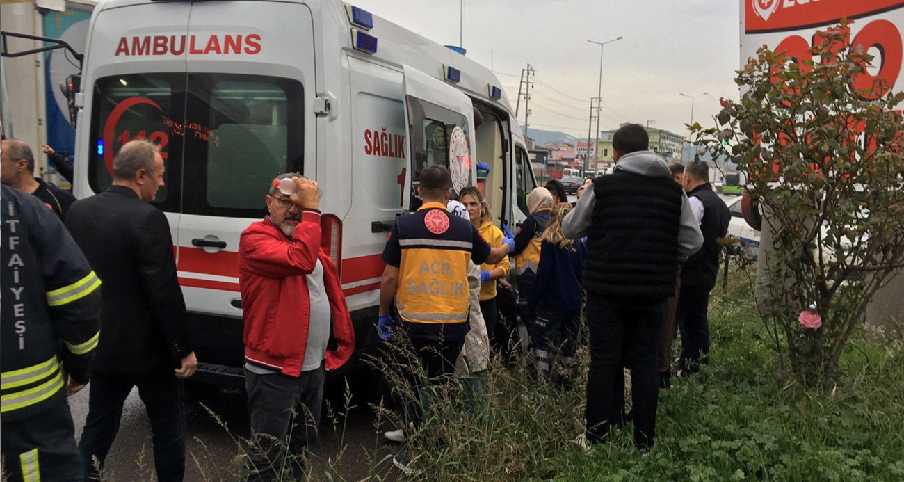 Tır belediye otobüsüne çarptı 9 yaralı