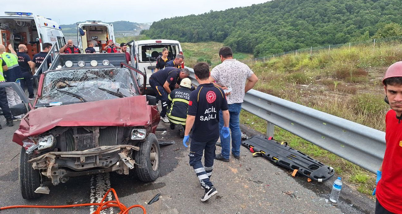 Kuzey Marmara Otoyolunda feci kaza 2 si ağır 6 yaralı