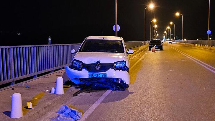 Alkollü sürücünün kullandığı otomobil köprüde balık tutanlara çarptı 3 yaralı